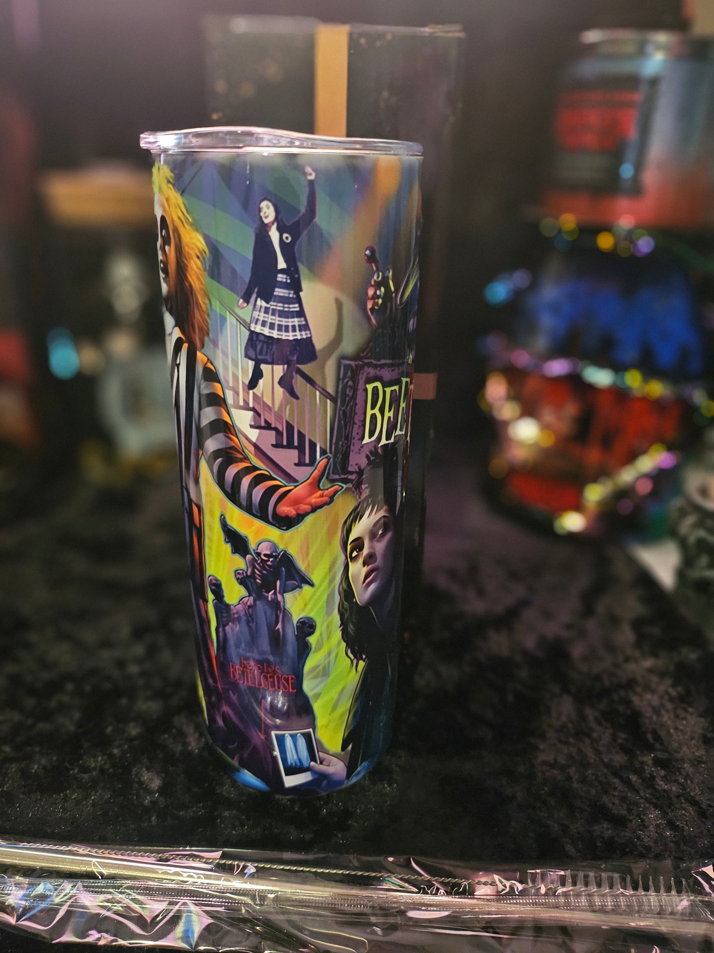 20 oz tumbler: Classic Beetlejuice